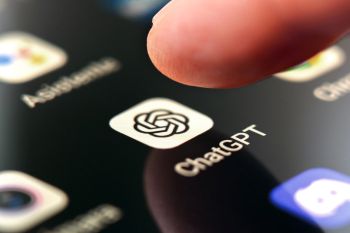 Tom Cruise Movie, The Minority Report, Becomes Real Life as A.I. Usage Explodes